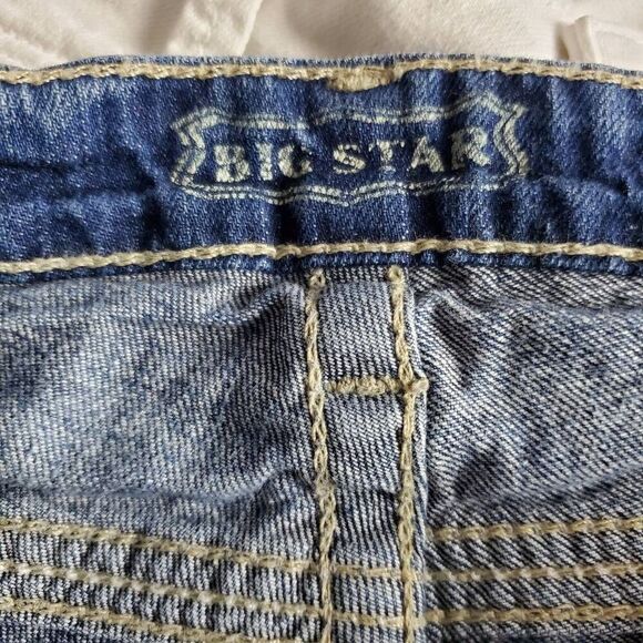 Big Star 26 Maddie Crop Capri Jeans - Picture 4 of 10